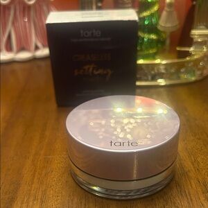 Tarte Creaseless Setting Powder - Silver Lid translucent